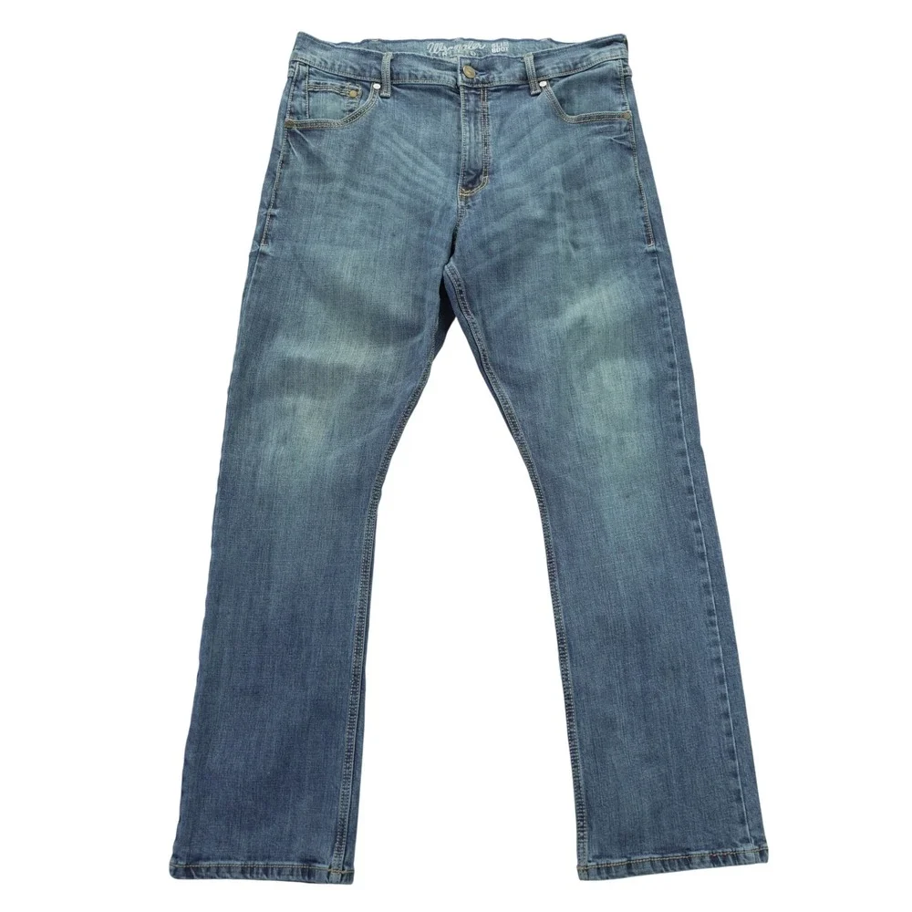 Wrangler Retro Mens Slim Bootcut Jeans Medium Wash Denim Blue W34 L30 - Picture 1 of 10